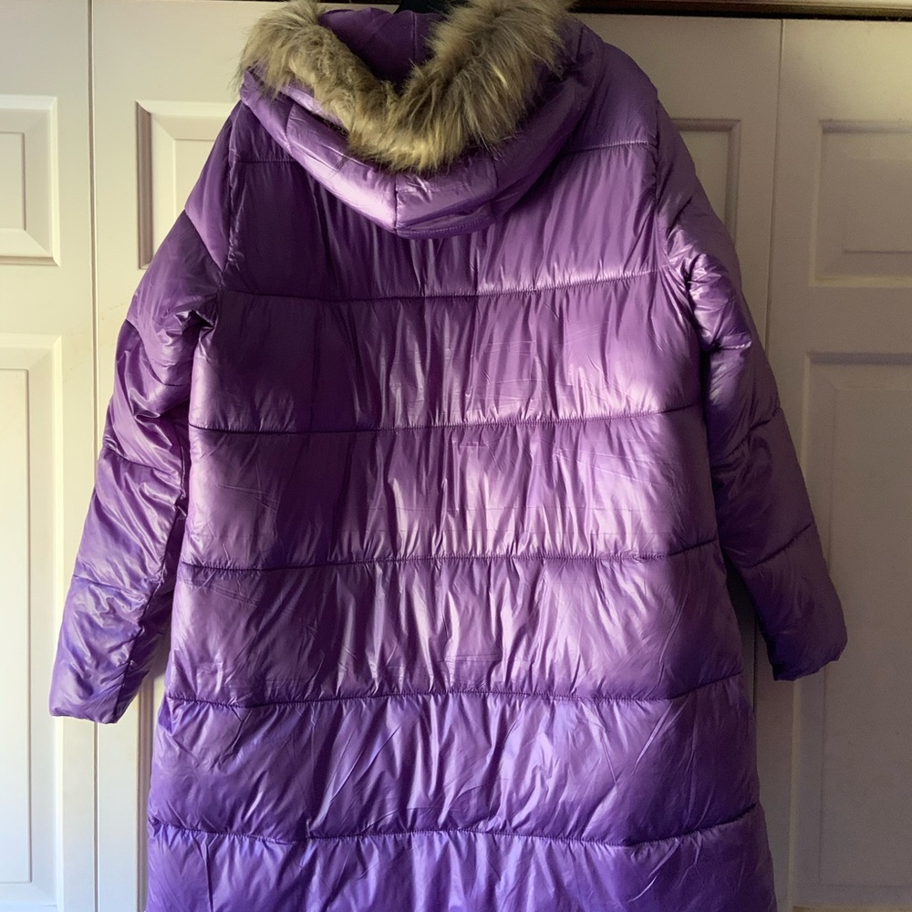 PURPLE PUFFER COAT - Picture 6 of 8